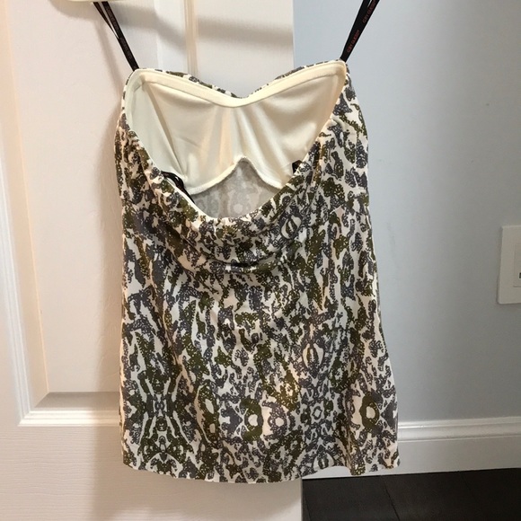 Guess - Picture 2 of 2